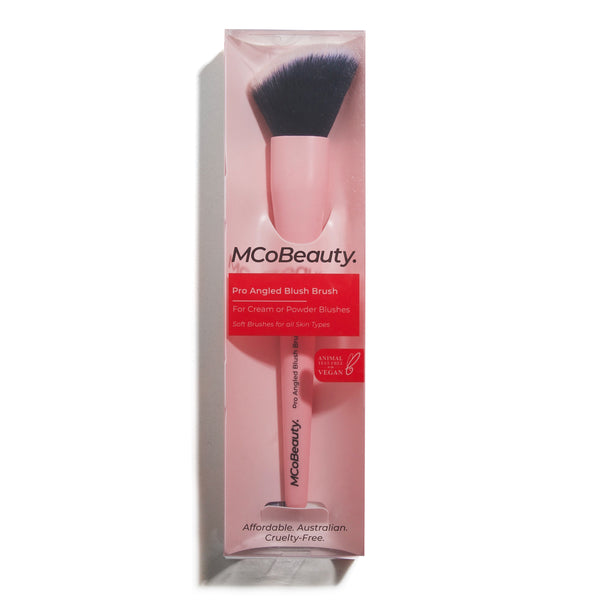 102 Blush Brush, Pro-Grade Performance